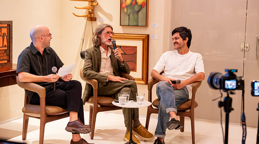 Conexões HD reúne Marcelo Alvarenga e Ricardo Van Steen em conversa sobre materialidades no design brasileiro